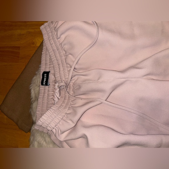 Joggers - Picture 2 of 5